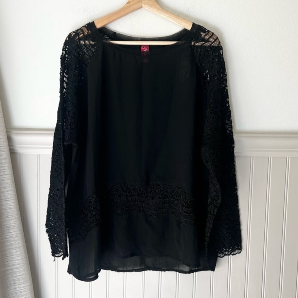 Elegant Black Lace Sleeves Women's Top large